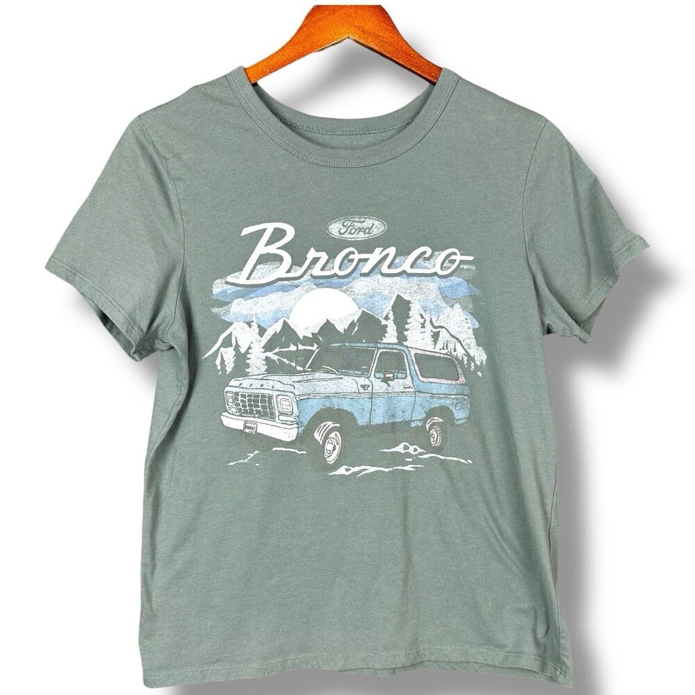 Ford Bronco T Shirt *Women’s Medium*